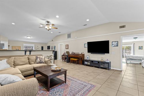 5117 Curzon Ave, Fort Worth, TX, 76107-6042 | Card Image