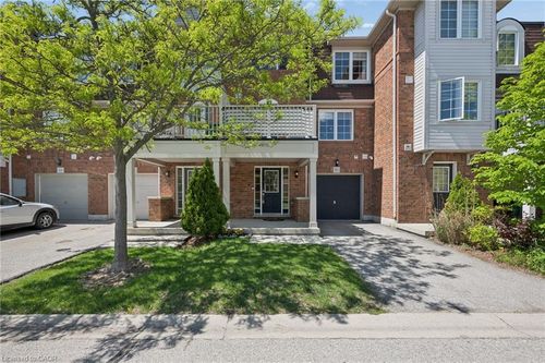 50-71 Garth Massey Dr, Cambridge, ON, N1T2G8 | Card Image