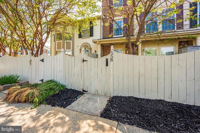 558 Hollyberry Way, Townhouse with 3 bedrooms, 3 bathrooms and null parking in FREDERICK MD | Image 11