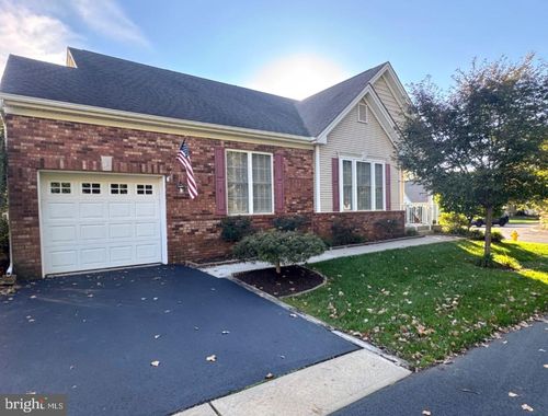52 Goldfinch Dr, Hamilton, NJ, 08690-3582 | Card Image
