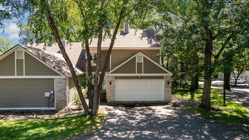 153 Wildwood Bay Dr, Mahtomedi, MN, 55115-1446 | Card Image