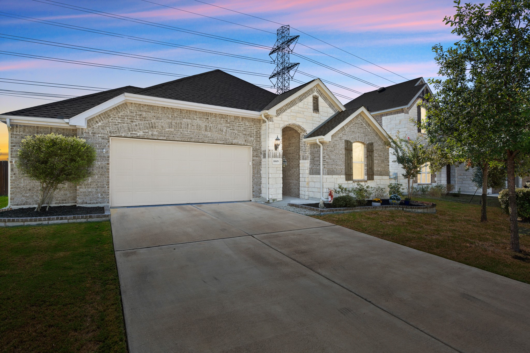 Caperi Dr, Pflugerville, TX 78660