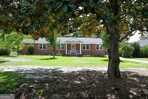 705 Georgia Ave, Valdosta, GA, 31602-2432 | Card Image