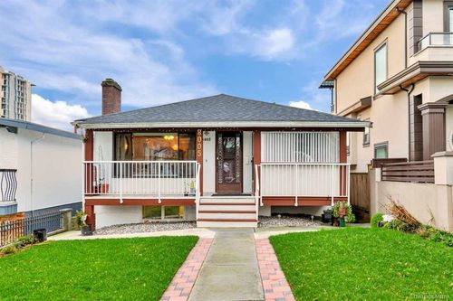 8005 Prince Albert St, Vancouver, BC, V5X3Z9 | Card Image