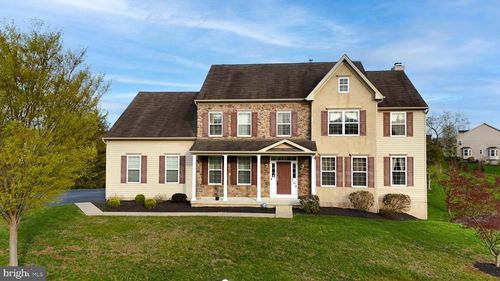 164 Meadowside Dr, DOUGLASSVILLE, PA, 19518-1336 | Card Image