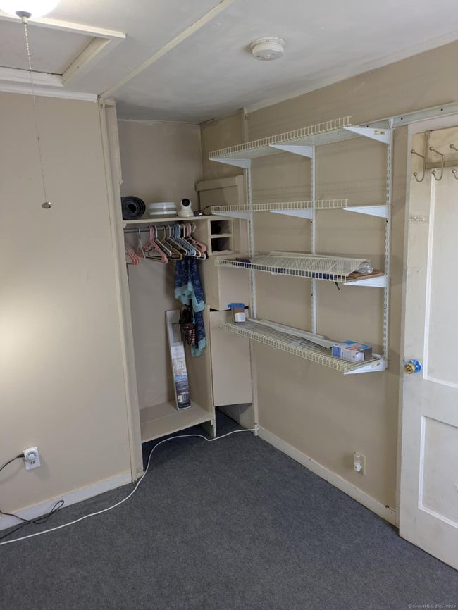 287 Midway Oval, House other with 2 bedrooms, 1 bathrooms and null parking in Groton CT | Image 11