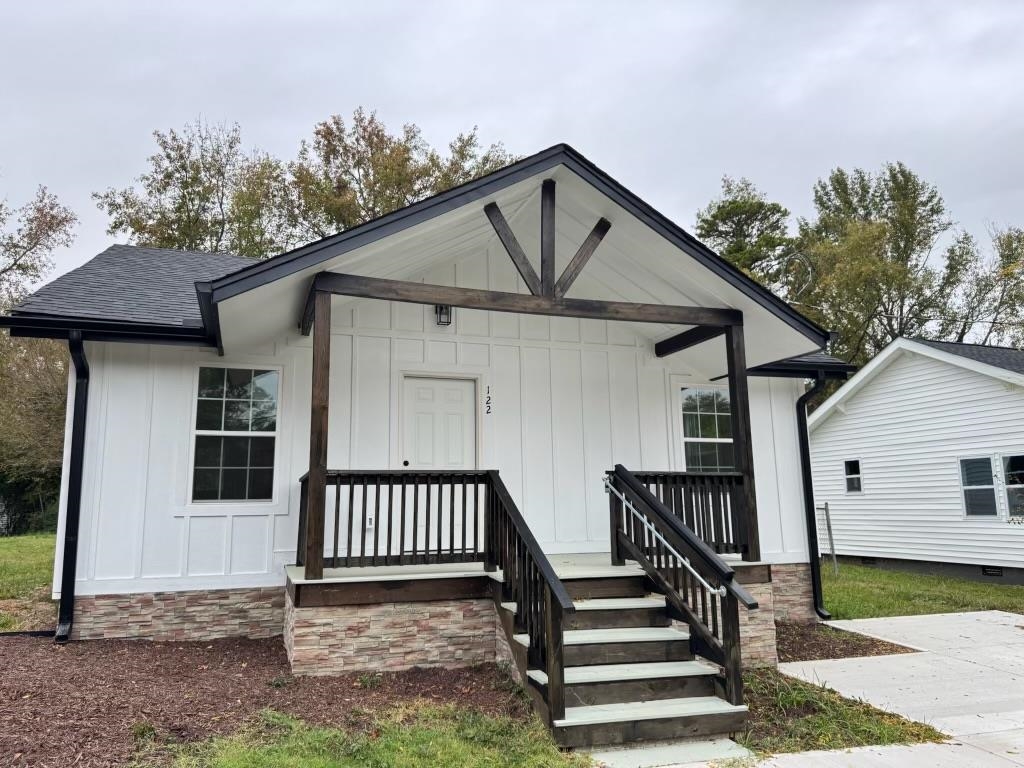Williams St, Woodruff, SC 29388