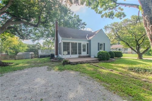 13215 13th St, Grandview, MO, 64030-3014 | Card Image