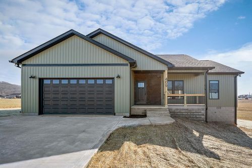 409 Harleys Ridge Rd, Sparta, TN, 38583-3093 | Card Image