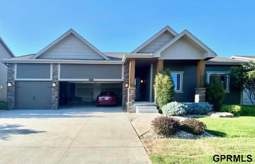 16214 Whitmore St, Bennington, NE, 68007-3309 | Card Image