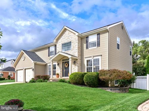 4 Madison Ct, MARLTON, NJ, 08053-3526 | Card Image
