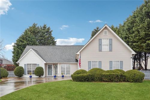 35 Shenandoah Dr, Winder, GA, 30680-8210 | Card Image