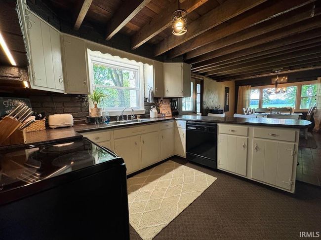 3810 100, House other with 4 bedrooms, 2 bathrooms and null parking in Flora IN | Image 5