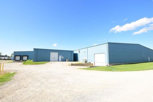 2395 Jamestown Ave, Independence, IA, 50644-9714 | Card Image