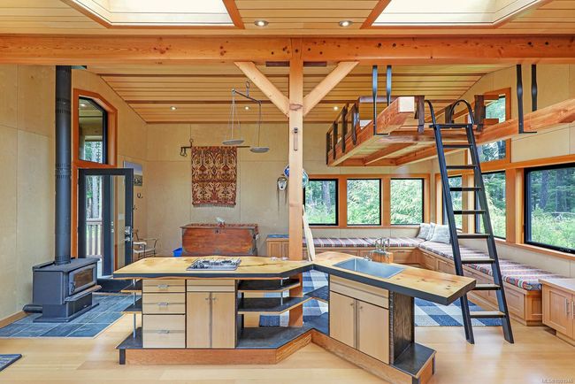 0 Neilson Island, House other with 4 bedrooms, 3 bathrooms and null parking in Tofino BC | Image 48