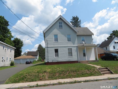 49 Winter St, Manchester, CT, 06040-5034 | Card Image