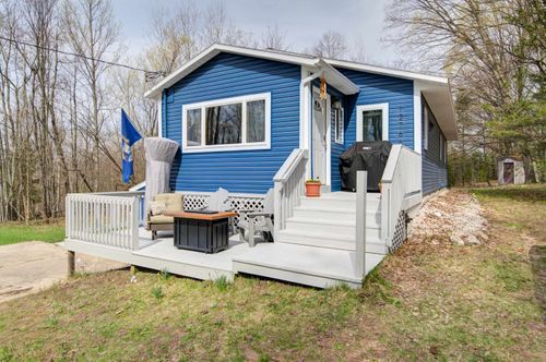 12766 Oakley Rd, Honor, MI, 49640-9735 | Card Image