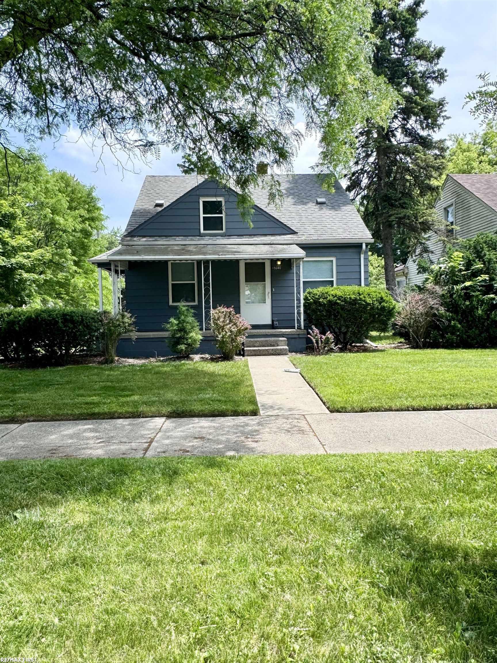 Beaconsfield St, Harper Woods, MI 48225