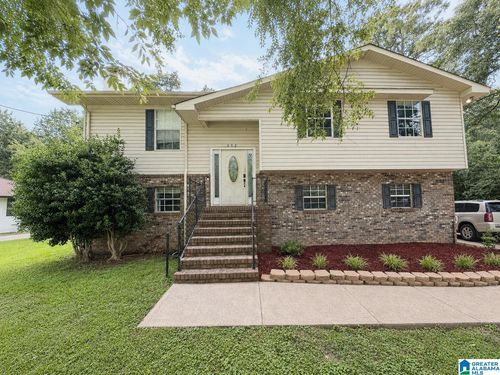 602 Shannahan Dr, Weaver, AL, 36277-4111 | Card Image