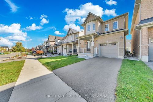 32 Mccargow Dr, Caledonia, ON, N3W0C3 | Card Image