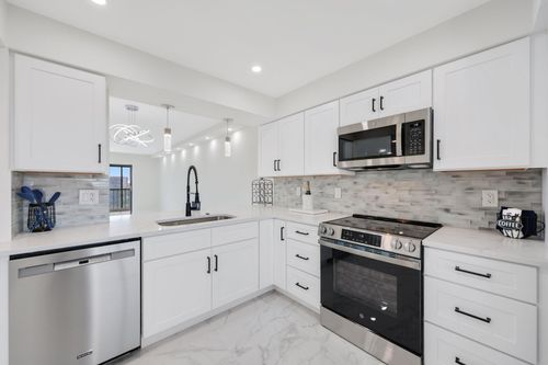 apt-709-7290 Kinghurst Dr, Delray Beach, FL, 33446-2984 | Card Image