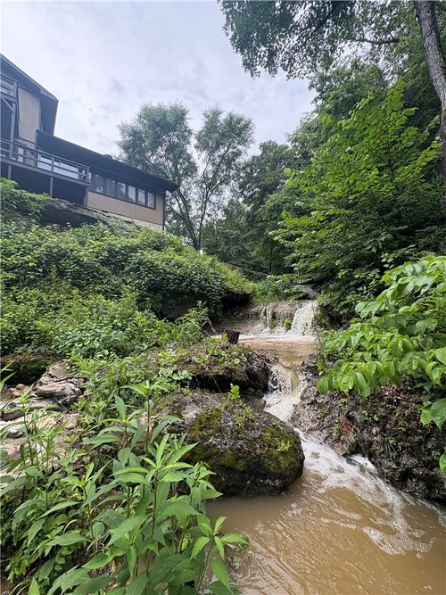 148 County Road 155, Eureka Springs, AR, 72632-9017 | Card Image