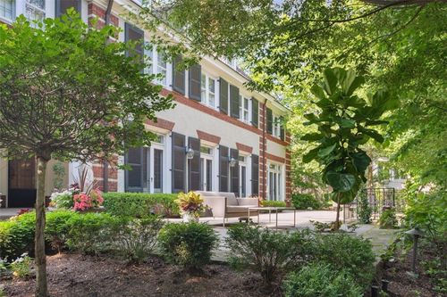 5563 Northumberland St, Squirrel Hill, PA, 15217-1163 | Card Image