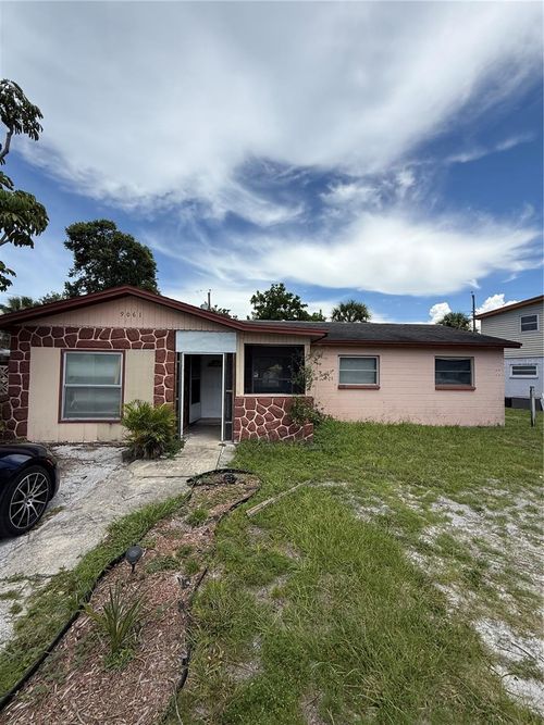 9061 Sunrise Dr, LARGO, FL, 33773-4809 | Card Image