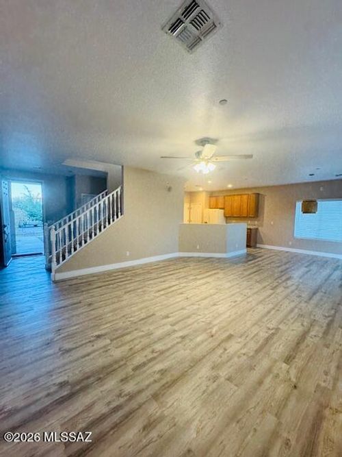 8455 N Placita De La Manzana, Tucson, AZ, 85742 | Card Image