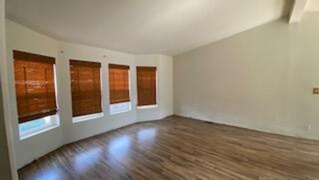F-LIVING ROOM VIEW 1 | Image 11