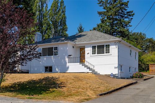 210 Suzanne Pl, View Royal, BC, V9B1P1 | Card Image