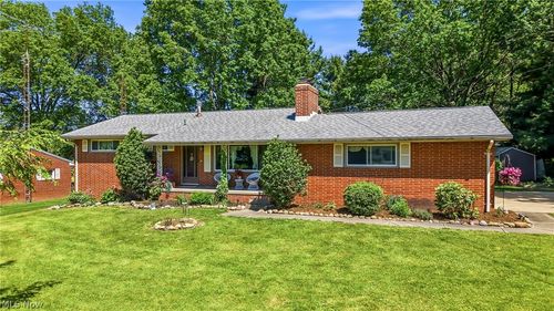 6127 Columbus Rd Ne, Louisville, OH, 44641-9259 | Card Image