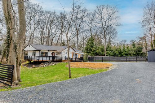 28 Old Cow Path, Miller Place, NY, 11764-2131 | Card Image