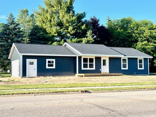 518 S Sullivan Ave, Fremont, MI, 49412 | Card Image
