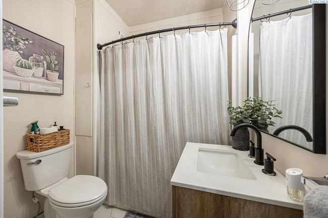 805 Babs Ave, Home with 4 bedrooms, 2 bathrooms and null parking in Benton City WA | Image 14