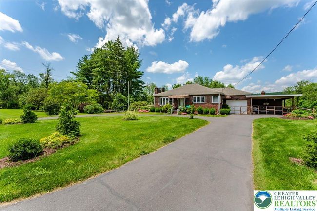 1571 Penn Dr, House other with 3 bedrooms, 2 bathrooms and null parking in Andreas PA | Image 5
