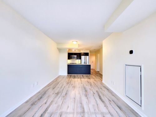 824-35 Bastion St, Toronto, ON, M5V0C2 | Card Image