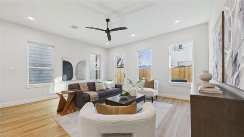c-5027 Golden Forest Dr, Houston, TX, 77091-5121 | Card Image