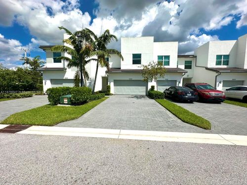 9045 Zevon Ct, Lake Worth, FL, 33467-5706 | Card Image