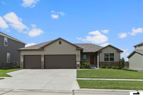 7325 N 9th Street, Lincoln, NE, 68521 | Card Image