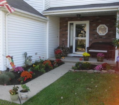 514 W Valley View Ave, Hackettstown, NJ, 07840-1255 | Card Image