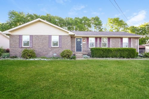 109 Jamie Dr, Gallatin, TN, 37066-2537 | Card Image