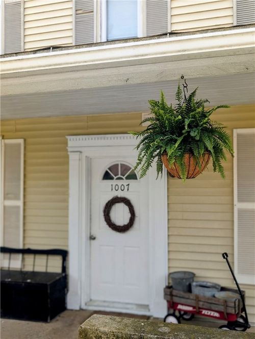 1007-1003 Youngstown Ridge Rd, Youngstown, PA, 15696-1022 | Card Image