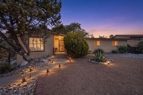 4709 Glenwood Hills Drive Ne, Albuquerque, NM, 87111 | Card Image