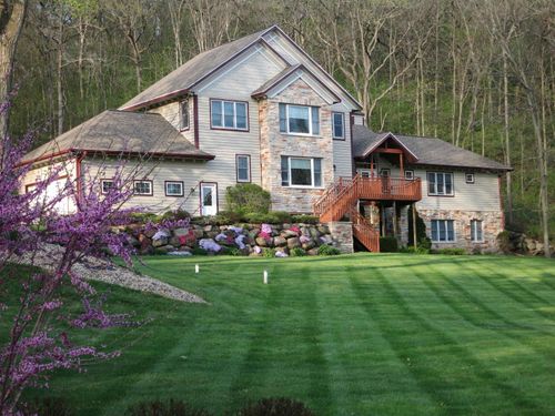 4494 Oak Valley Road, CROSS PLAINS, WI, 53528 | Card Image