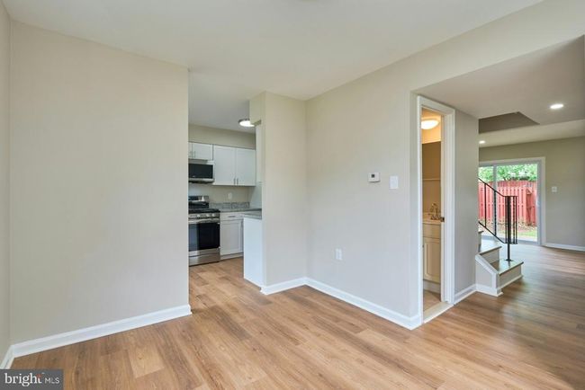 8321 Irongate Way, Townhouse with 3 bedrooms, 3 bathrooms and null parking in MANASSAS VA | Image 13