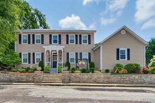 5596 Walnut St, Augusta, MO, 63332-1051 | Card Image