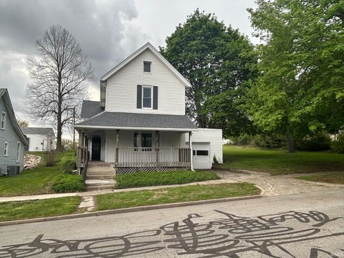 568 Buchanan St, Huntington, IN, 46750-1903 | Card Image