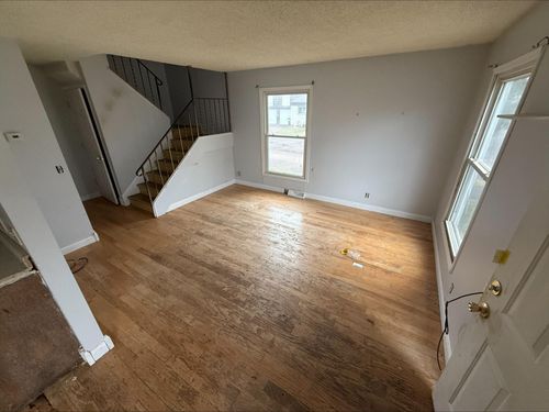 4980 Grenwich Trail N, Oakdale, MN, 55128 | Card Image