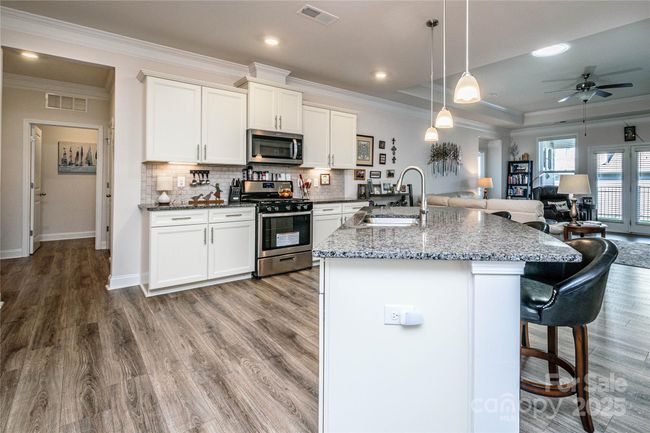 70 Cameo Dr, House other with 4 bedrooms, 3 bathrooms and null parking in Flat Rock NC | Image 19